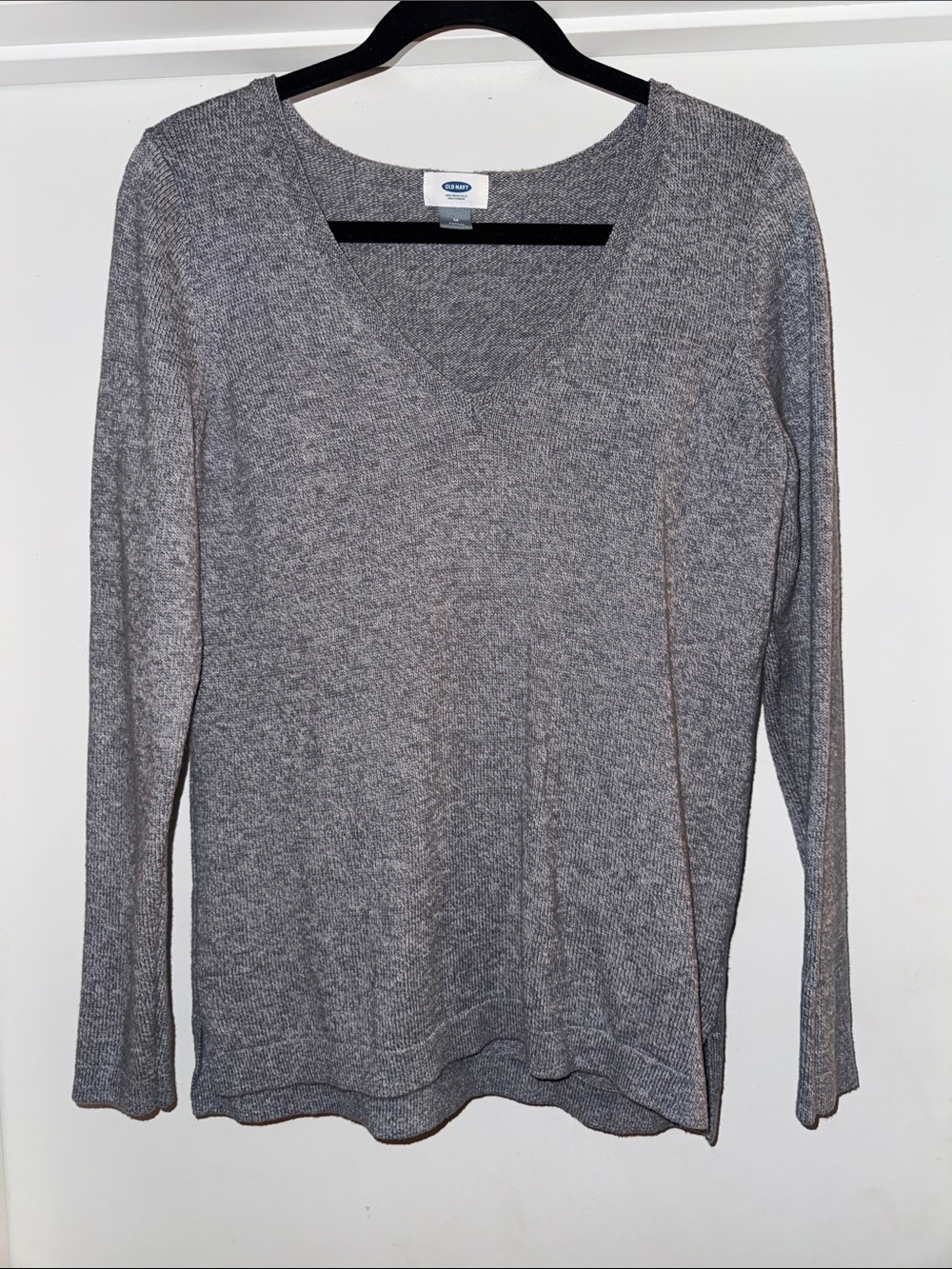 Old Navy Gray V-Neck Knit Top